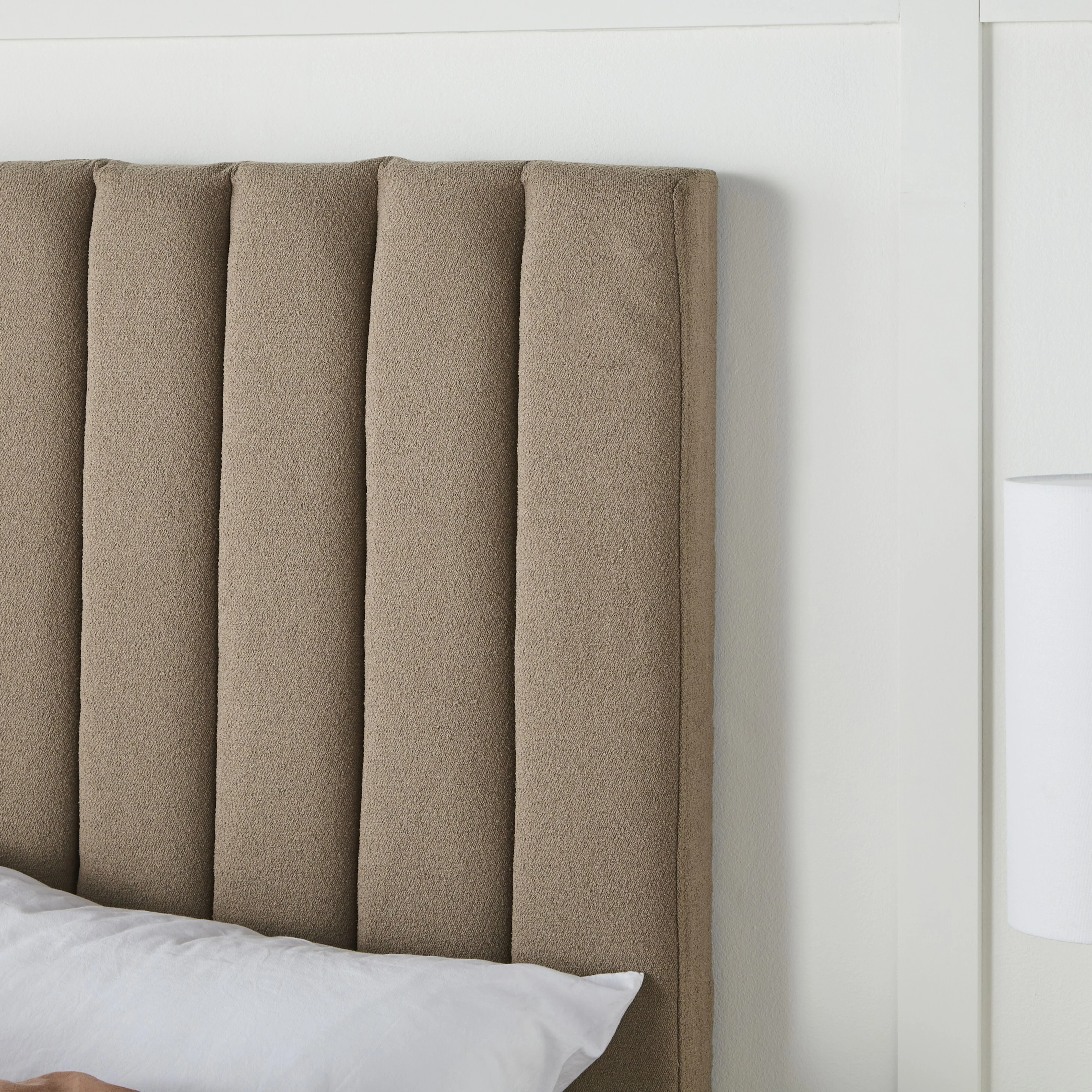 Channel King Bedhead Latte Boucle - Image 6