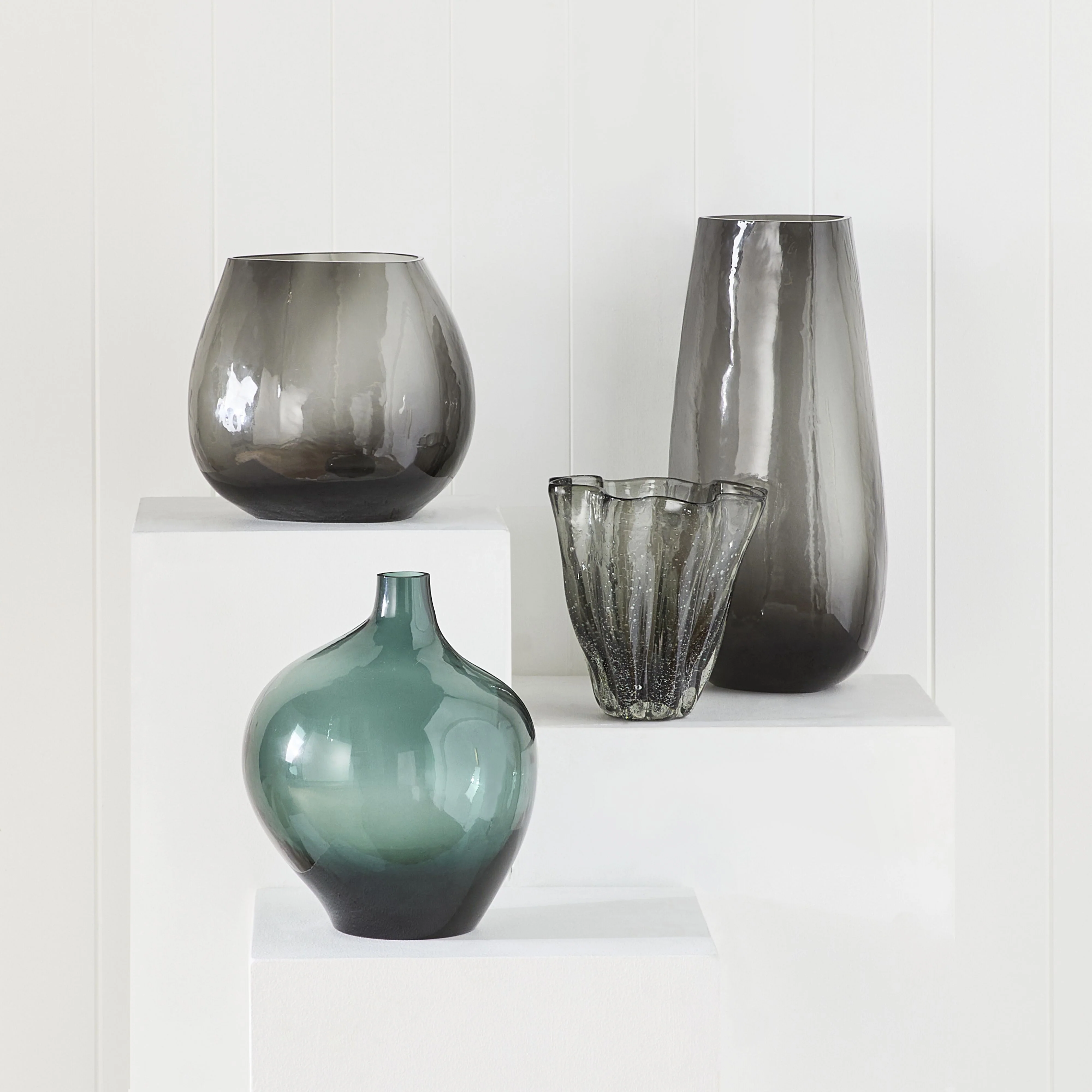 Hazy Glass Vase Smoke Large - Image 5