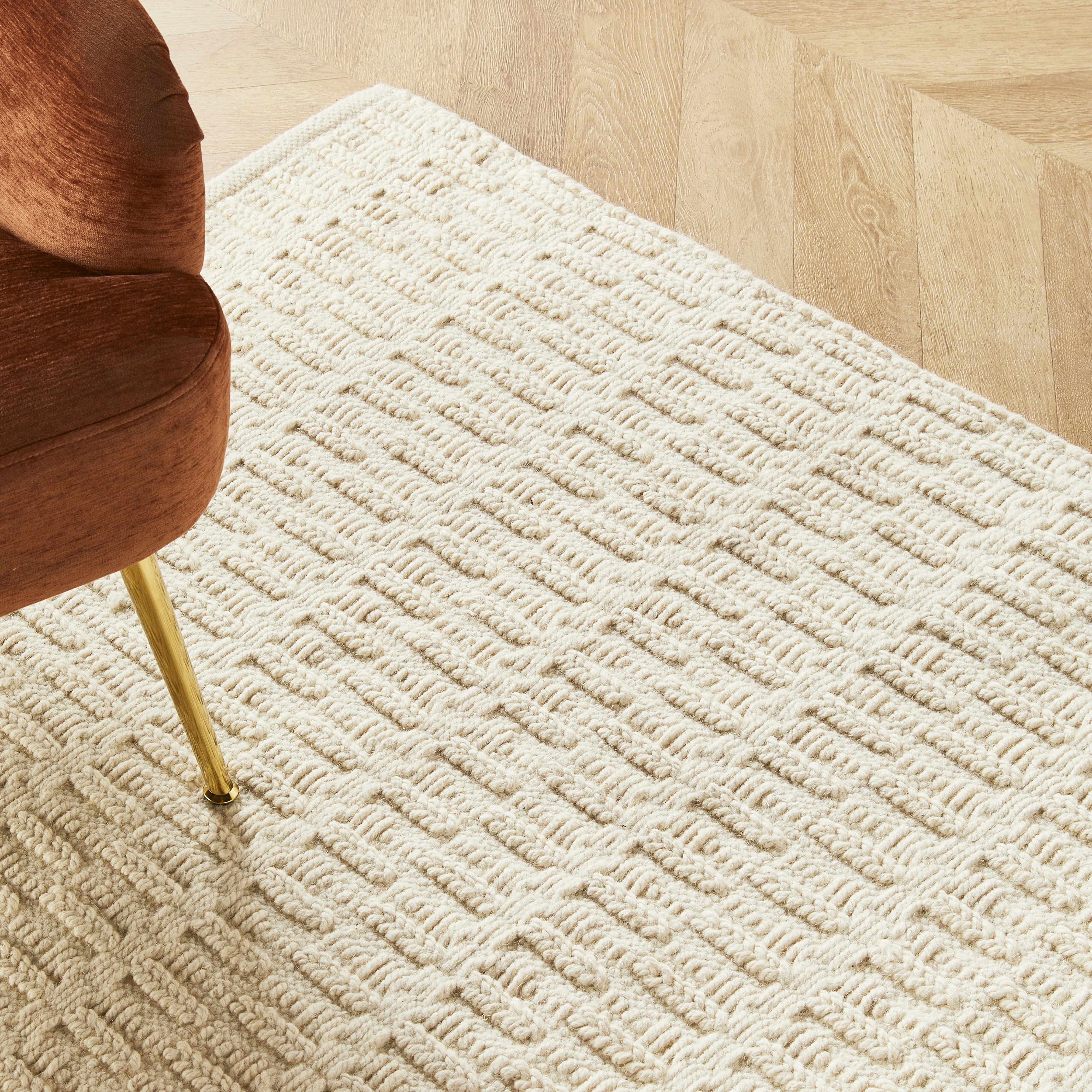 Luna Hand-Woven Cream Pattern Rug 300x240cm - Image 3